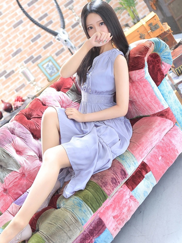 夏璃奈【カリナ】